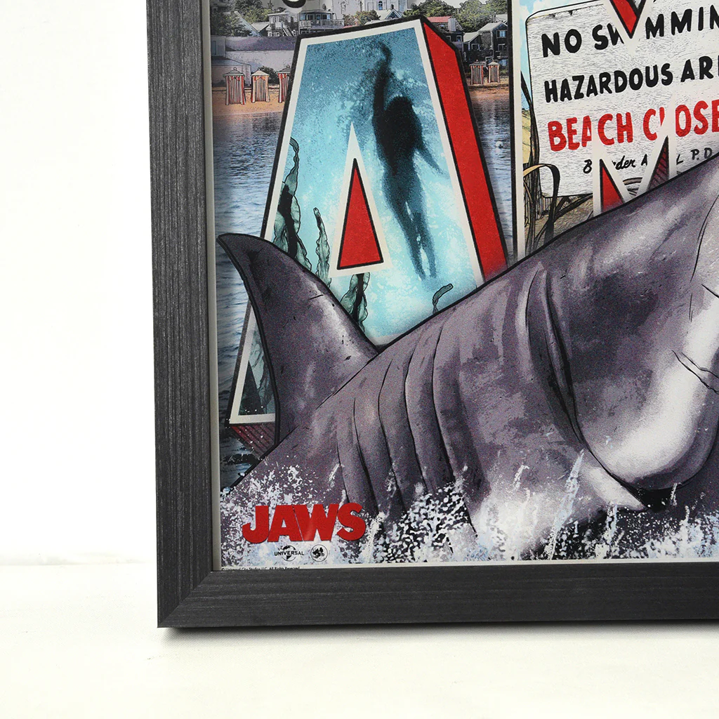 Jaws: Greetings From Amity Island - Framed Diorama - Image 5